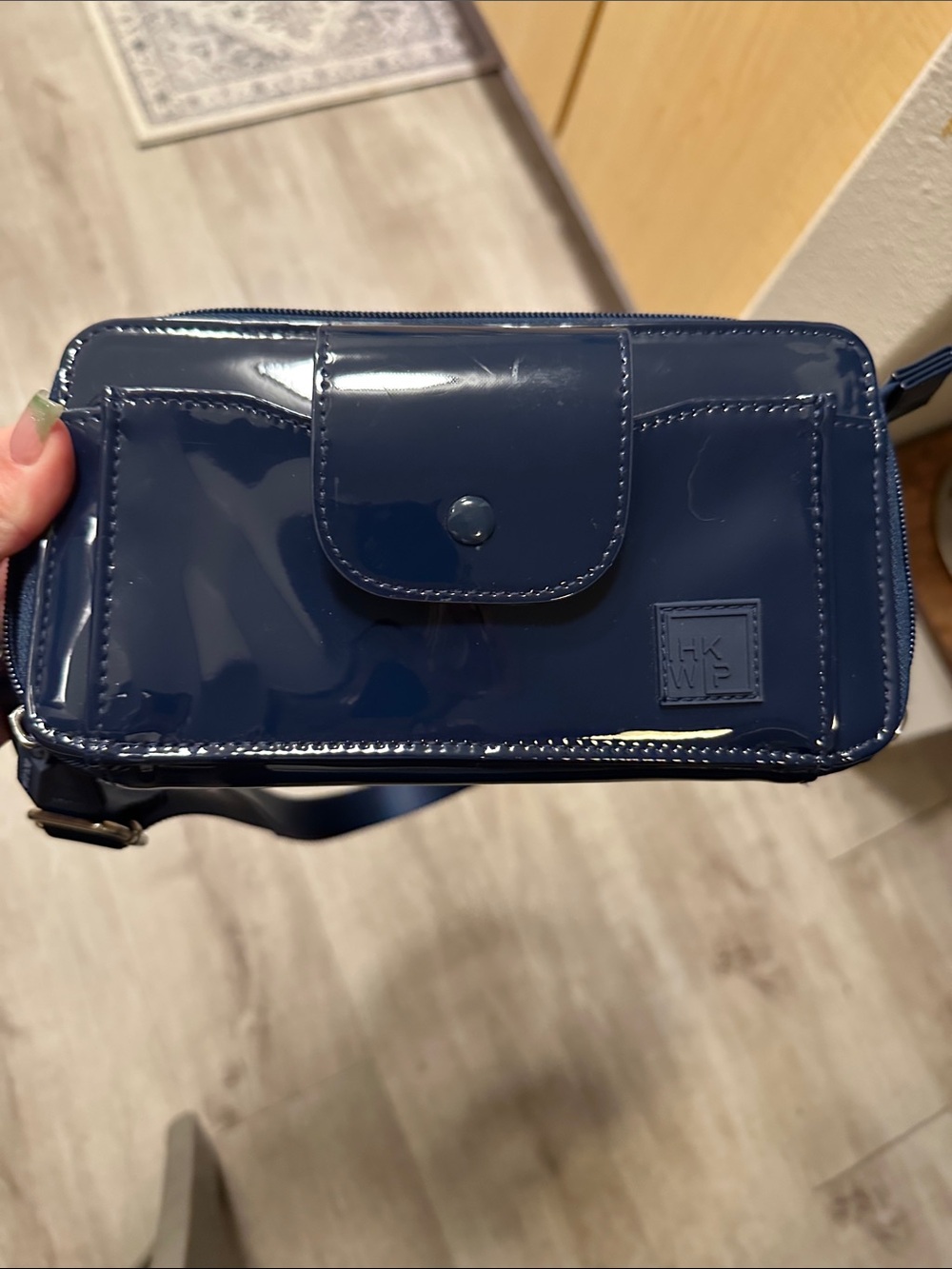 Hk Wp Navy Patent Crossbody Wristlet